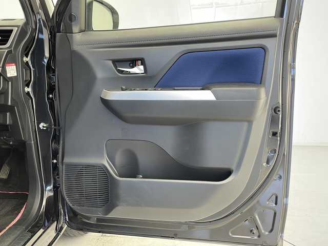トヨタ タンク カスタムG 千葉県 2018(平30)年 3.5万km ブラックマイカメタリック 社外ナビ/Bluetooth CD DVD フルセグ SD/バックカメラ/フロアマット/両側パワースライドドア/純正アルミホイール/ＬＥＤヘッドライト/クルーズコントロール/スマートキー/プッシュスタート/ウィンカーミラー/ステアリングスイッチ/フォグランプ/オートライト