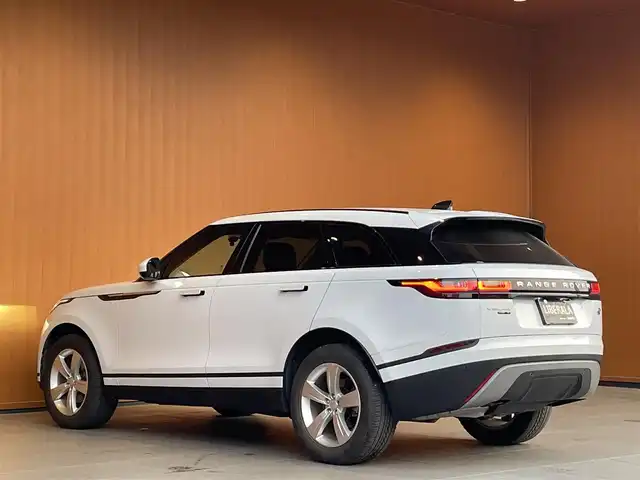 ランドローバー レンジローバーヴェラール S 180PS 愛知県 2019(令1)年 3.5万km 白Ⅱ 純正ナビ /フルセグTV /Apple Car Play/360度カメラ /ACC /レーンキープ /ブラインドスポット/黒革シート /シートヒーター /ステアリングヒーター /MERIDIANサウンド /パワーバックドア /純正19インチアルミホイール/LEDヘッドライト/オートライト/保証書/取扱説明書/スマートキー/ユーロン・ホワイトメタリック