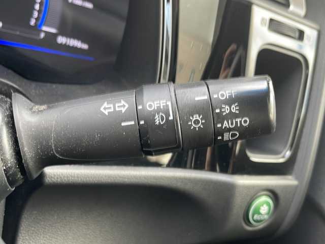 ホンダ シャトル ハイブリッド X 道央・札幌 2017(平29)年 9.1万km ミッドナイトブルービームM (株)IDOMが運営する【じしゃロン札幌店】の自社ローン専用車両になりますこちらは現金またはオートローンご利用価格です。自社ローンご希望の方は別途その旨お申し付けください。/・クルーズコントロール/・プッシュスタート/・スマートキー/・4WD/・純正フロアマット/・純正15インチホイール/・LEDオートライト/・サイド＋カーテンエアバッグ/・ハイブリッド/・オーディオプレイヤー/・ETC