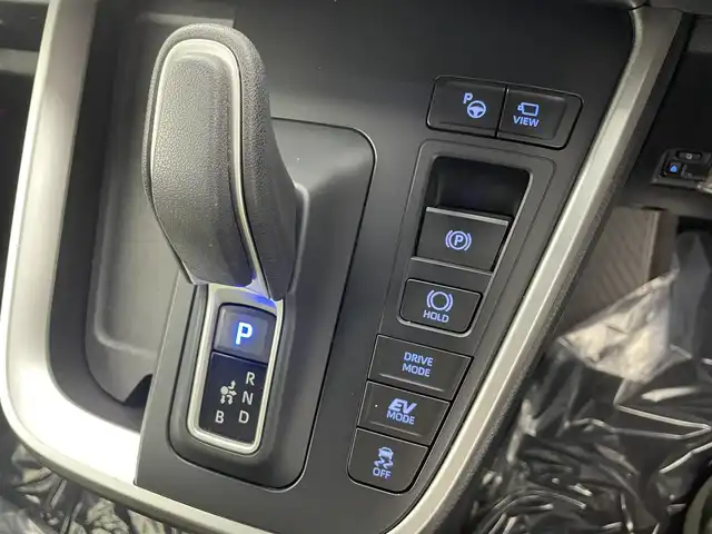 トヨタ ヴォクシー ハイブリッド S－Z 埼玉県 2022(令4)年 2万km ホワイトパールクリスタルシャイン 純正１０．５型ＤＡ　ナビ　フルセグＴＶ　1４型後席モニター　両側電動　アドバンスドパーク　ＥＴＣ２．０　トヨタセーフティセンス　ハーフレザー　温シート　前後ドライブレコーダー　ＬＥＤヘッドライト　禁煙車