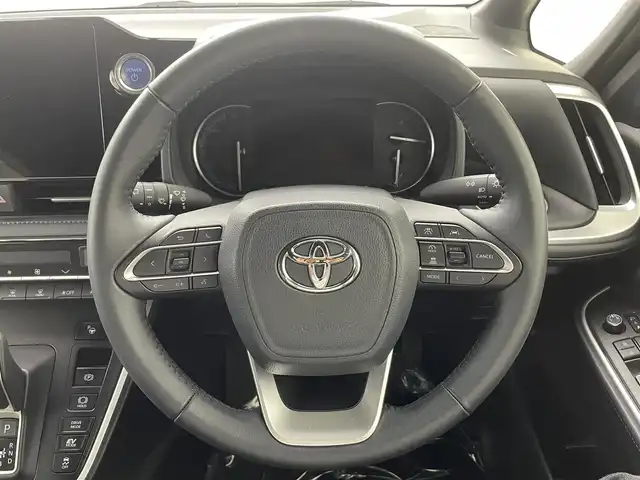 トヨタ ヴォクシー ハイブリッド S－Z 埼玉県 2022(令4)年 2万km ホワイトパールクリスタルシャイン 純正１０．５型ＤＡ　ナビ　フルセグＴＶ　1４型後席モニター　両側電動　アドバンスドパーク　ＥＴＣ２．０　トヨタセーフティセンス　ハーフレザー　温シート　前後ドライブレコーダー　ＬＥＤヘッドライト　禁煙車