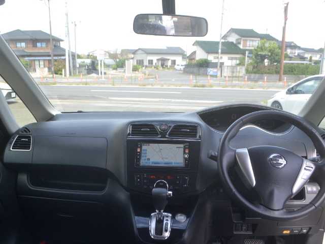 日産 セレナ ハイウェイスター Sハイブリッド 宮城県 2012(平24)年 8.7万km ブリリアントホワイトパール /　純正メモリーナビ/　フルセグTV/　Bluetooth/　バックカメラ/　ビルトインETC/　両側電動スライドドア/　インテリキー/　プッシュスタート/　純正16インチAW/　フロアマット/　ドアバイザー/　ABS/　デュアルエアバック/