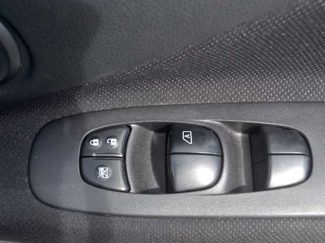 日産 セレナ ハイウェイスター Sハイブリッド 宮城県 2012(平24)年 8.7万km ブリリアントホワイトパール /　純正メモリーナビ/　フルセグTV/　Bluetooth/　バックカメラ/　ビルトインETC/　両側電動スライドドア/　インテリキー/　プッシュスタート/　純正16インチAW/　フロアマット/　ドアバイザー/　ABS/　デュアルエアバック/