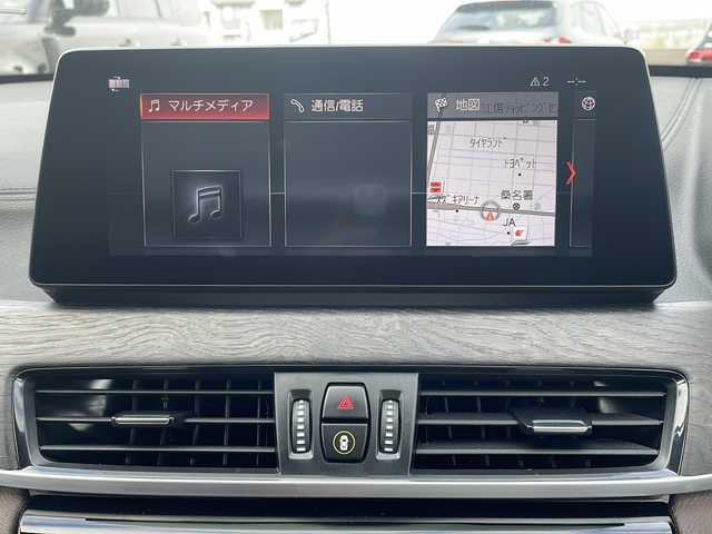 ＢＭＷ Ｘ１ xDrive 18d xライン 三重県 2021(令3)年 5.2万km サファイアブラックP ハイラインパッケージ/・パーフォレーション革シート/・D/N席シートヒーター/・木目調インパネ加飾/コンフォートパッケージ/・リアシートスライディング/・ワイヤレスチャージング/パークディスタンスコントロール/・パーキングアシスト/・アクティブクルーズコントロール/ドライビングアシスト/・レーンディパーチャーウォーニング/・前車接近警告機能/・衝突回避/被害軽減ブレーキ/1オーナー/4WD/ターボ/純正HDDナビゲーション/【MSV/Bluetooth/USB】/バックカメラ/ETC/前後ドライブレコーダー/パワーバックドア/D/N席パワーシート/D/N席シートヒーター/オートライト/LEDヘッドランプ/225/50R18インチ純正AW/プッシュスタート/スマートキー/スペアキー/純正フロアマット