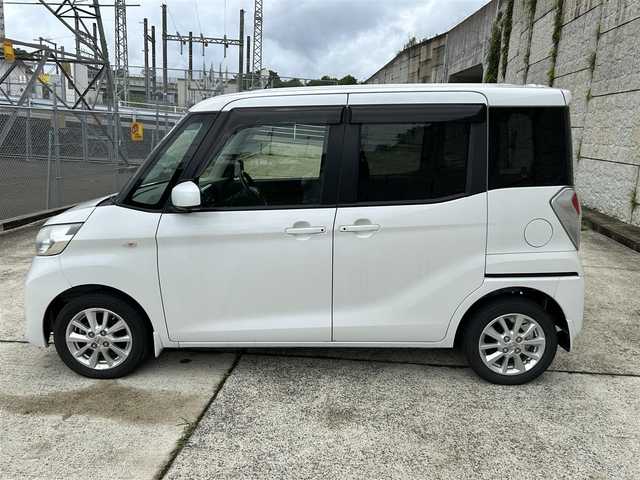 日産 デイズ ルークス X Vセレクション 長崎県 2017(平29)年 6.1万km ホワイトパール 純正CD/AUX/衝突軽減ブレーキ/全方位カメラ/両側パワースライドドア/スマートキー/プッシュスタート/ドライブレコーダー/純正14インチAW