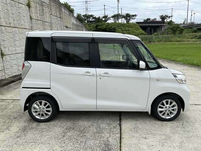 日産 デイズ ルークス X Vセレクション 長崎県 2017(平29)年 6.1万km ホワイトパール 純正CD/AUX/衝突軽減ブレーキ/全方位カメラ/両側パワースライドドア/スマートキー/プッシュスタート/ドライブレコーダー/純正14インチAW
