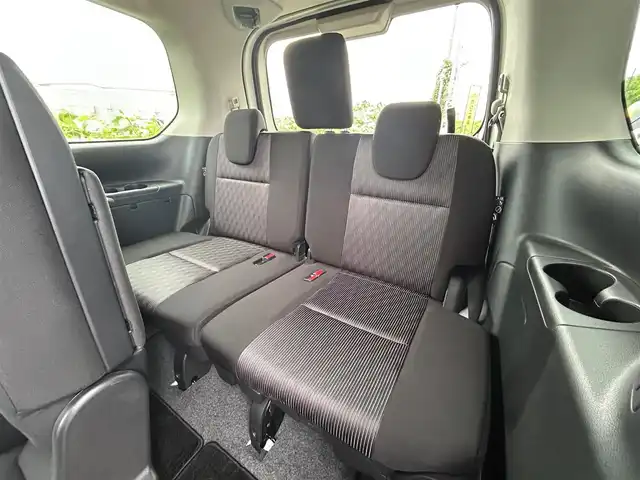 日産 セレナ ハイウェイスター V 大阪府 2020(令2)年 3.2万km ブリリアントホワイトパール 純正１０インチナビ　/   フルセグ TV/CD/DVD/Bluetooth/USB/プロパイロット/バックモニター　/衝突軽減ブレーキ/クリアランスソナー　/ブラインドスポットモニター/両側パワースライドドア　/クルーズコントロール　/アイドリングストップ　/前方ドライブレコーダー/純正16インチアルミホイール　/純正フロアマット　/プッシュスタート/スマートキー/ＥＴＣ　/ＬＥＤ