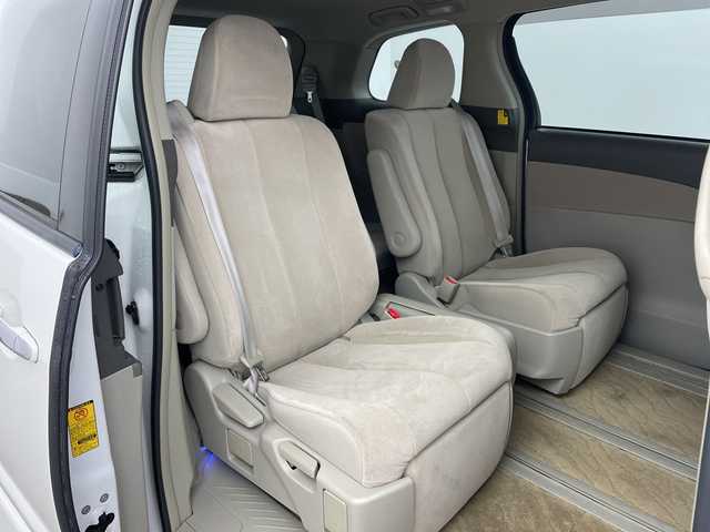 トヨタ エスティマ アエラス Gエディション 兵庫県 2010(平22)年 7.1万km ホワイトパールクリスタルシャイン ・純正ナビ（CD/DVD/TV/SD/AUX)/・両側パワースライドドア/・純正フリップダウンモニター/・コーナーセンサー/・クルーズコントロール/・ビルトインETC/・純正17インチAW/・HIDヘッドライト/・オットマン/・バックカメラ/・オートライト/・フォグランプ/・スマートキー/・プッシュスタート/・スペアキー