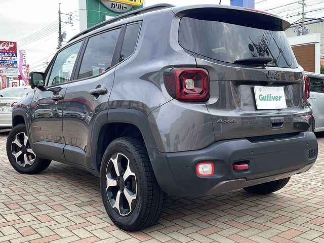 クライスラー・ジープ ジープ レネゲード トレイルホーク 鳥取県 2020(令2)年 4.3万km グラナイトクリスタル ワンオーナー/ディーラー車/オールモード4WD/プリクラッシュセーフティ/レーンデパーチャーアラート/ブラインドスポットモニタリング/クリアランスソナー/クルーズコントロール/トラクションコントロール/メーカーナビゲーション/フルセグ・Bluetooth/バックカメラ/LEDヘッドライト/LEDフォグライト/プライバシーガラス/ルーフレール/リアヒッチメンバー/メンテナンスフォー・ユー加入車/保証書・取説