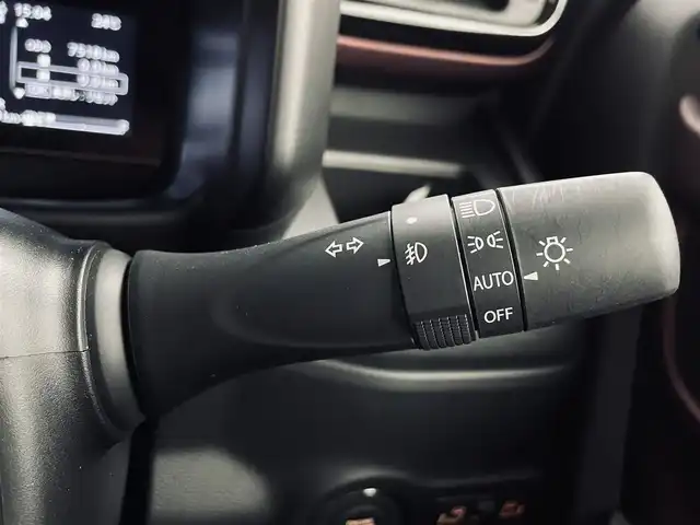 スズキ スペーシア カスタム HYBRID XS ターボ 道央・札幌 2024(令6)年 0.8万km ブルーイッシュブラックパール3 ・4WD/・デュアルセンサーブレーキサポートII/・レーダークルーズコントロール/・両側PSドア/・社外メモリーナビ（SKX-S807）/　CD/DVD/SD/USB/Bt/iPod/フルセグ/・LEDヘッドライト/・オートハイビーム/・オートライト/・HUD/・黒ハーフレザーシート/・シートヒーター（D/N）/・ステアリングヒーター/・前後コーナーセンサー/・パドルシフト/・オートブレーキホールド/・ビルトインETC/・ヘッドライトレベライザー/・スマートキー/・プッシュスタート/・純正15inchアルミ/・保証書（有）/・社外マフラー（柿本改 GT box 06＆S）