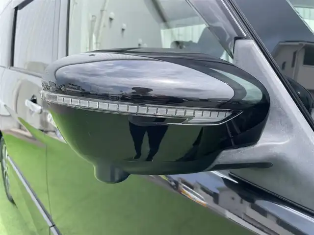 日産 セレナ ハイウェイスター Vセレクション 香川県 2018(平30)年 5.2万km ダイヤモンドブラック 登録時走行距離：51640km/純正9型ナビ/　CD DVD BT フルセグTV/全方位カメラ/ドライブレコーダー/ETC/両側パワースライドドア/エマージェンシーブレーキ/レーンキープアシスト/クルーズコントロール/クリアランスソナー/パーキングアシスト/アイドリングストップ/LEDヘッドライト/オートライト/フォグランプ/ロールサンシェード/ISOFIX/革巻きステアリング/ステアリングスイッチ/プッシュスタート/スマートキー/スペアキー