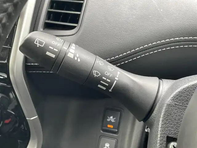 日産 セレナ ハイウェイスター Vセレクション 香川県 2018(平30)年 5.2万km ダイヤモンドブラック 登録時走行距離：51640km/純正9型ナビ/　CD DVD BT フルセグTV/全方位カメラ/ドライブレコーダー/ETC/両側パワースライドドア/エマージェンシーブレーキ/レーンキープアシスト/クルーズコントロール/クリアランスソナー/パーキングアシスト/アイドリングストップ/LEDヘッドライト/オートライト/フォグランプ/ロールサンシェード/ISOFIX/革巻きステアリング/ステアリングスイッチ/プッシュスタート/スマートキー/スペアキー