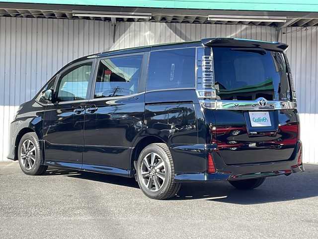 トヨタ ヴォクシー ZS 長野県 2017(平29)年 4.6万km ブラック トヨタセーフティセンス/純正１０型ナビフルセグTV/純正１２型フリップダウンモニター/両側パワースライドドア/バックカメラ/ビルトインETC/LEDヘッドライト/純正１６インチアルミ/クルーズコントロール