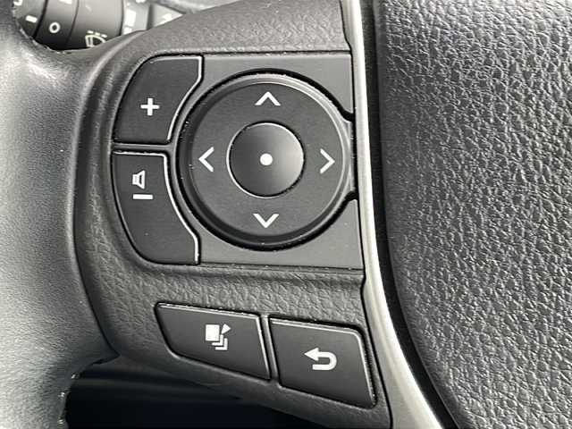 トヨタ ヴォクシー ZS 長野県 2017(平29)年 4.6万km ブラック トヨタセーフティセンス/純正１０型ナビフルセグTV/純正１２型フリップダウンモニター/両側パワースライドドア/バックカメラ/ビルトインETC/LEDヘッドライト/純正１６インチアルミ/クルーズコントロール