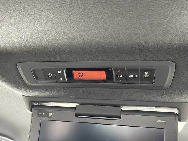 トヨタ ヴォクシー ZS 大阪府 2017(平29)年 4.6万km ブラック トヨタセーフティセンス/純正１０型ナビフルセグTV/純正１２型フリップダウンモニター/両側パワースライドドア/バックカメラ/ビルトインETC/LEDヘッドライト/純正１６インチアルミ/クルーズコントロール