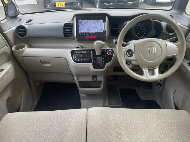 ホンダ Ｎ ＢＯＸ ＋ G Lパッケージ 静岡県 2014(平26)年 10.9万km カトラリーシルバーM ワンオーナー/純正ナビ/CD/SD/片側パワースライドドア/前方ドライブレコーダー/ETC/HIDヘッドライト/オートライト/スマートキー×2/保証書/取扱説明書/ナビ取扱説明書/H28/31/R3/5/7点検記録簿有