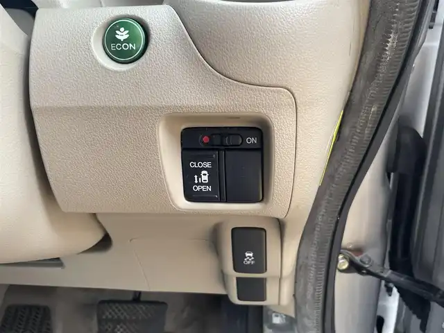 ホンダ Ｎ ＢＯＸ ＋ G Lパッケージ 静岡県 2014(平26)年 10.9万km カトラリーシルバーM ワンオーナー/純正ナビ/CD/SD/片側パワースライドドア/前方ドライブレコーダー/ETC/HIDヘッドライト/オートライト/スマートキー×2/保証書/取扱説明書/ナビ取扱説明書/H28/31/R3/5/7点検記録簿有