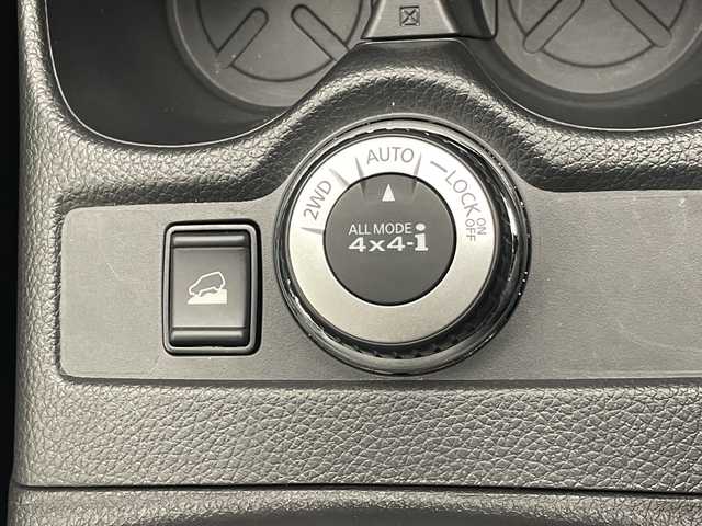 日産 エクストレイル 20S 愛知県 2018(平30)年 1万km ブリリアントホワイトパール オーディオ/４WD/ダウンヒルアシストコントロール/ドライブレコーダー/ETC/アイドリングストップ/ステアリングスイッチ/横滑り防止装置/リモコンキー