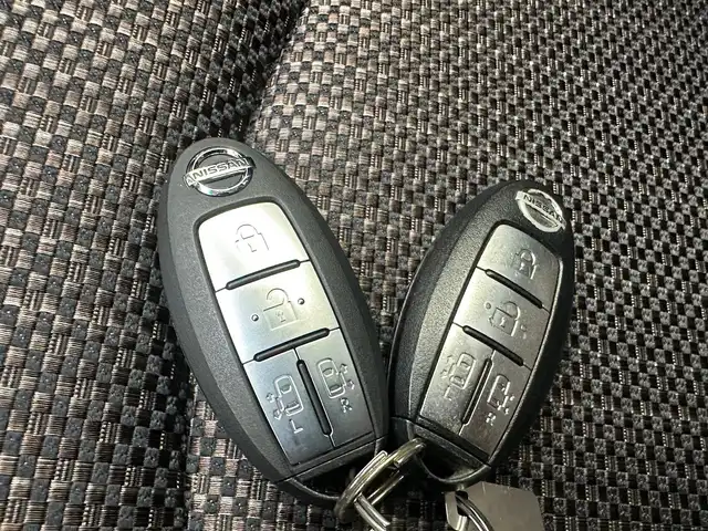 日産 セレナ ハイウェイS S HV Aセーフ 兵庫県 2015(平27)年 7.1万km タイガーアイブラウン ・純正SDナビ/・全方位カメラ/・前方ドライブレコーダー/・ビルドインETC/・両側パワースライドドア/・前後コーナーセンサー/・オートライト/・LEDヘッドライト/・衝突軽減ブレーキ/・レーンキープアシスト/・オートクルーズコントロール/・純正16インチアルミホイール/・スマートキー/・スペアキー1本/・プッシュスタート