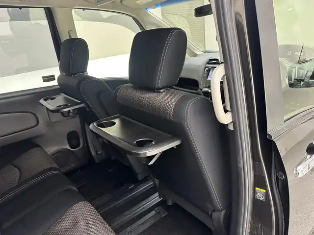 日産 セレナ ハイウェイS S HV Aセーフ 兵庫県 2015(平27)年 7.1万km タイガーアイブラウン ・純正SDナビ/・全方位カメラ/・前方ドライブレコーダー/・ビルドインETC/・両側パワースライドドア/・前後コーナーセンサー/・オートライト/・LEDヘッドライト/・衝突軽減ブレーキ/・レーンキープアシスト/・オートクルーズコントロール/・純正16インチアルミホイール/・スマートキー/・スペアキー1本/・プッシュスタート