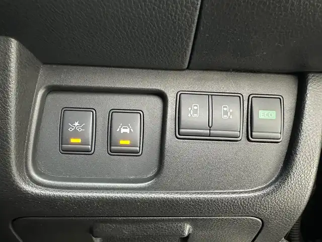 日産 セレナ ハイウェイS S HV Aセーフ 兵庫県 2015(平27)年 7.1万km タイガーアイブラウン ・純正SDナビ/・全方位カメラ/・前方ドライブレコーダー/・ビルドインETC/・両側パワースライドドア/・前後コーナーセンサー/・オートライト/・LEDヘッドライト/・衝突軽減ブレーキ/・レーンキープアシスト/・オートクルーズコントロール/・純正16インチアルミホイール/・スマートキー/・スペアキー1本/・プッシュスタート