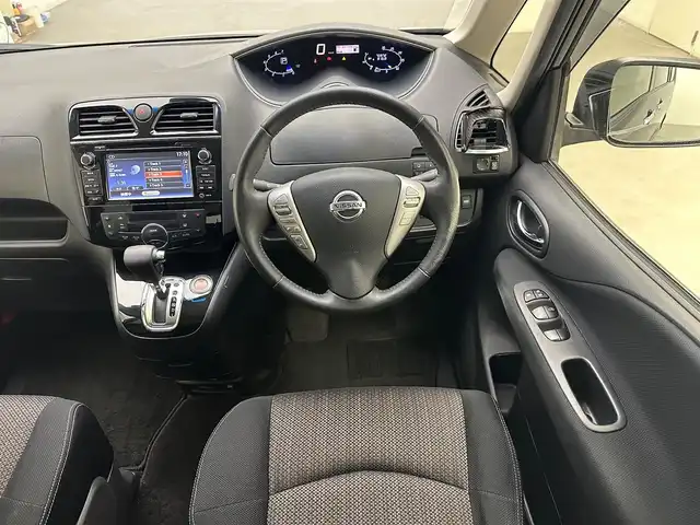 日産 セレナ ハイウェイS S HV Aセーフ 兵庫県 2015(平27)年 7.1万km タイガーアイブラウン ・純正SDナビ/・全方位カメラ/・前方ドライブレコーダー/・ビルドインETC/・両側パワースライドドア/・前後コーナーセンサー/・オートライト/・LEDヘッドライト/・衝突軽減ブレーキ/・レーンキープアシスト/・オートクルーズコントロール/・純正16インチアルミホイール/・スマートキー/・スペアキー1本/・プッシュスタート