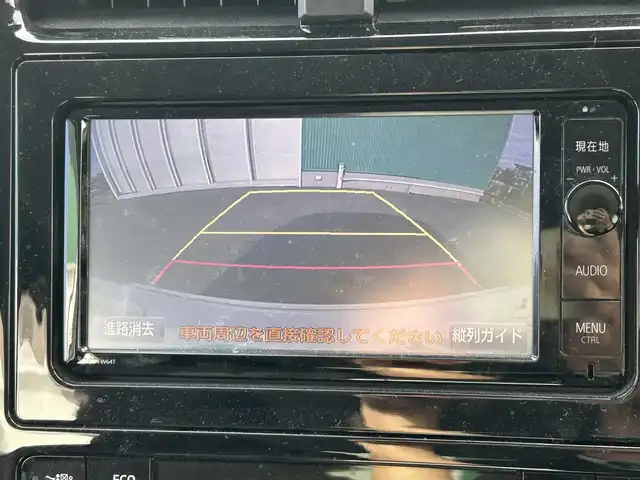 トヨタ プリウス A 福岡県 2016(平28)年 5.4万km ホワイトパールクリスタルシャイン 純正ナビ/・BT/・フルセグTV/・バックカメラ/純正ETC/クルーズコントロール/レーンキープアシスト/衝突被害軽減ブレーキ/LEDヘッドライト/オートライト/前後コーナーセンサー/パーキングアシスト/純正フロアマット/社外AW