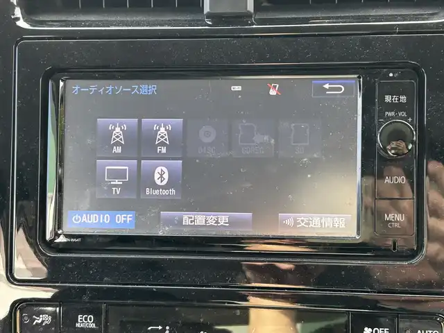 トヨタ プリウス A 福岡県 2016(平28)年 5.4万km ホワイトパールクリスタルシャイン 純正ナビ/・BT/・フルセグTV/・バックカメラ/純正ETC/クルーズコントロール/レーンキープアシスト/衝突被害軽減ブレーキ/LEDヘッドライト/オートライト/前後コーナーセンサー/パーキングアシスト/純正フロアマット/社外AW