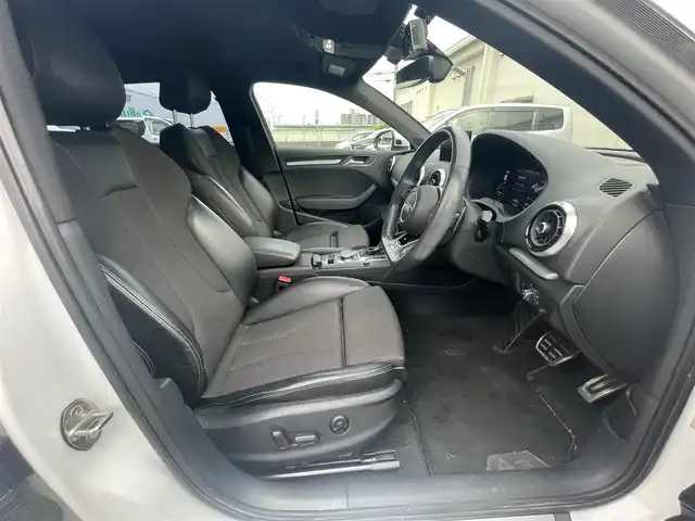 アウディ Ａ３ SB 1．4 TFSI スポーツ 兵庫県 2018(平30)年 8.5万km パール ワンオーナー/保証書/取扱説明書/純正メモリーナビ/バックカメラ/Bluetooth/ワンセグ/ステアリングスイッチ/純正フロアマット/純正アルミホイール/ETC2.0/ハーフレザー/シートヒーター/パドルシフト/オートライト/電動格納ミラー/スマートキー