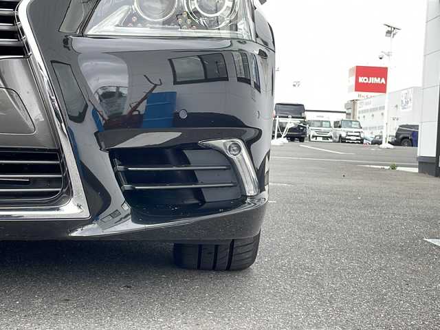 レクサス ＬＳ 460 バージョンC 山口県 2013(平25)年 9.7万km スターライトブラックガラスフレーク 純正ナビ/フルセグテレビ/Bluetooth/バックカメラ/クルーズコントロール/ブラインドスポットモニター/パワーシート/エアシート/シートヒーター/コーナーセンサー/ハンドルヒーター/ETC/純正フロアマット/純正18インチAW