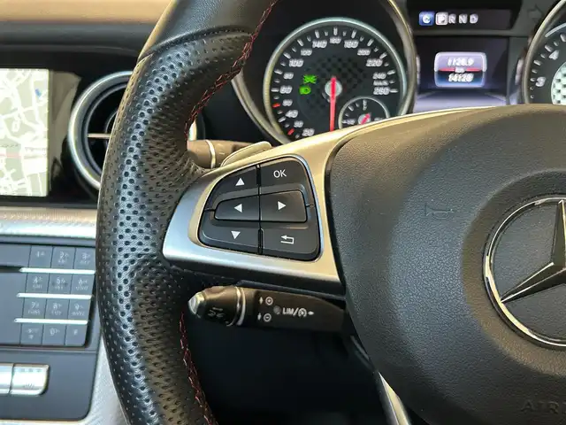 メルセデス・ベンツ ＳＬＣ１８０ スポーツ 福岡県 2019(令1)年 1.5万km オブシディアンブラック 黒革　/ＡＣＣ　/ＢＳＭ　/純正ナビ／フルセグ　/Ｂｌｕｅｔｏｏｔｈ　/Ｂカメラ　/ＡｐｐｌｅＣａｒＰｌａｙ　/ＡｎｄｒｏｉｄＡｕｔｏ　/メモリ付パワーシート　/シートヒーター　/パドルシフト　/純正１８インチＡＷ