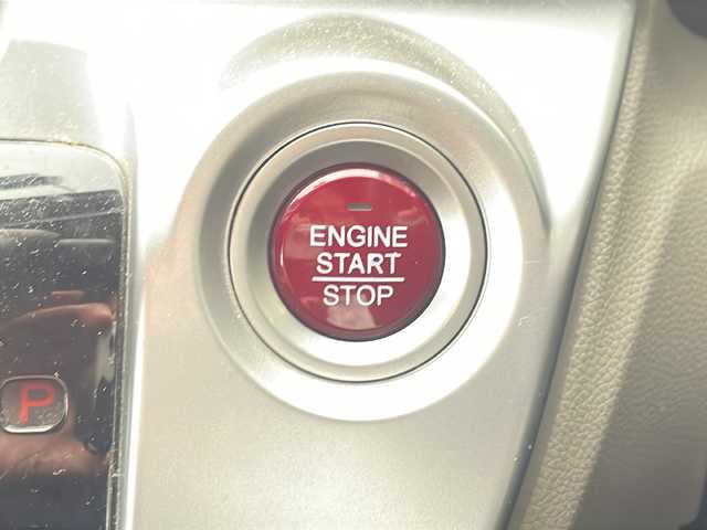 ホンダ Ｎ ＷＧＮ G 鳥取県 2018(平30)年 3万km ルナシルバーM ＰＩｏｎｅｅｒＣＤ＆ＵＳＢオーディオ/スマートキー　/プッシュスタート　/ＥＣＯＮボタン　/電動格納ミラー　/アイドリングストップ　/オートエアコン　/ＡｌｌｅｒＣｌｅａｎシート　/Ｗエアバック　/ワンオーナー　/禁煙車