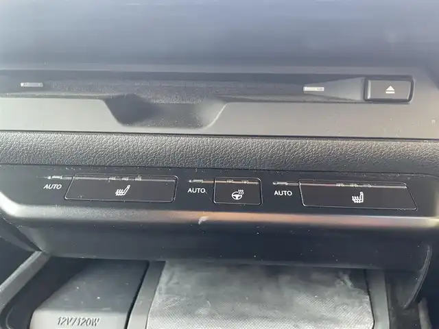 レクサス ＵＸ 250h バージョンC 長崎県 2021(令3)年 3.7万km テレーンカーキマイカM レクサスセーフティシステム/純正ナビ/（フルセグ・DVD・SD・BT・ミラキャスト・USB)/合皮レザーシート/運転席シートメモリー/パドルシフト/オートライト/LEDヘッドライト/ステアリングスイッチ/ステアリングヒーター/前席パワーシート/前席シートヒーター/ドライブレコーダー/ETC2.0/バックカメラ/レーダークルーズコントロール/レーンキープアシスト/クリアランスソナー/スペアキー