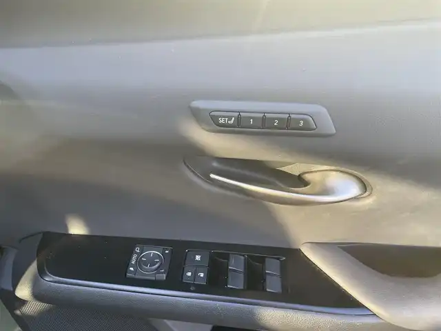 レクサス ＵＸ 250h バージョンC 長崎県 2021(令3)年 3.7万km テレーンカーキマイカM レクサスセーフティシステム/純正ナビ/（フルセグ・DVD・SD・BT・ミラキャスト・USB)/合皮レザーシート/運転席シートメモリー/パドルシフト/オートライト/LEDヘッドライト/ステアリングスイッチ/ステアリングヒーター/前席パワーシート/前席シートヒーター/ドライブレコーダー/ETC2.0/バックカメラ/レーダークルーズコントロール/レーンキープアシスト/クリアランスソナー/スペアキー