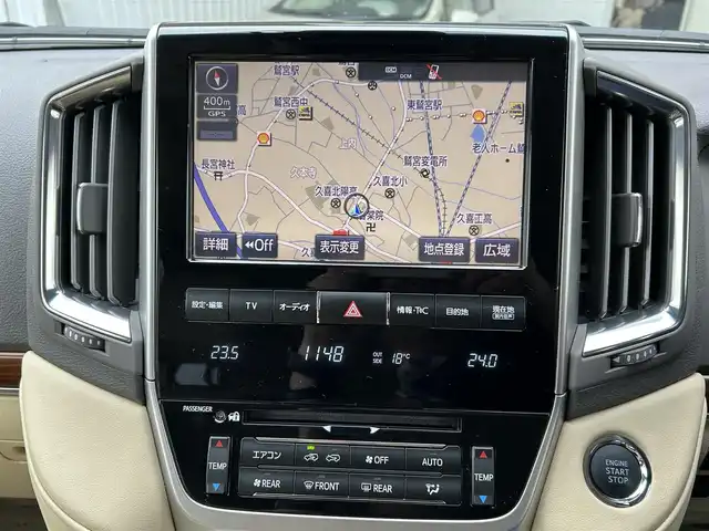 トヨタ ランドクルーザー AX Gセレクション 埼玉県 2017(平29)年 3.2万km ホワイトパールクリスタルシャイン ワンオーナー/純正ナビ/サンルーフ/レザーシート/デュアルエアコン/４WD/バック、フロント、サイドカメラ/フルセグ/ビルトインETC2.0/Bluetooth/純正フロアマット/クルコン/ハンドルヒーター/プリクラッシュセーフティ/クリアランスソナー/USBポート