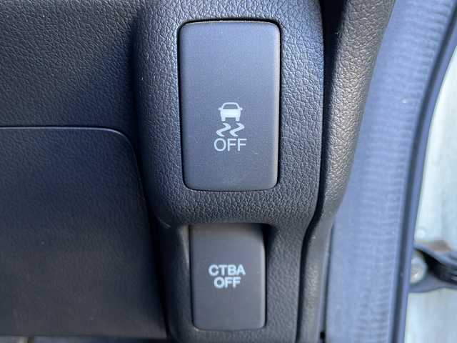 ホンダ Ｎ ＢＯＸ SSパッケージ 愛媛県 2014(平26)年 5.7万km プレミアムホワイトパール ワンオーナー/社外メモリナビ/・フルセグTV/・Bluetooth接続/・CD/DVD再生/・AM/FM/両側パワースライドドア/フリップダウンモニター/前席シートヒーター/前方ドライブレコーダー/オートライト/純正14インチAW/ベンチシート/チップアップシート/スマートキー/スペアキー/保証書