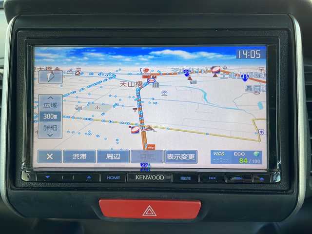 ホンダ Ｎ ＢＯＸ SSパッケージ 愛媛県 2014(平26)年 5.7万km プレミアムホワイトパール ワンオーナー/社外メモリナビ/・フルセグTV/・Bluetooth接続/・CD/DVD再生/・AM/FM/両側パワースライドドア/フリップダウンモニター/前席シートヒーター/前方ドライブレコーダー/オートライト/純正14インチAW/ベンチシート/チップアップシート/スマートキー/スペアキー/保証書