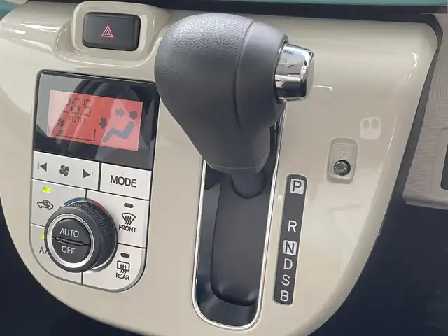 ダイハツ ムーヴ キャンバス G メイクアップ VS SAⅢ 滋賀県 2021(令3)年 1.1万km パールホワイトⅢ/ファインミントメタリック 2トーン 純正8インチメーカーナビ/(AM/FM/CD/DVD/iPod/SD/フルセグTV)/パノラマモニター/コーナーセンサー/シートヒーター/両側パワースライドドア/ETC/ドライブレコーダー/スマートアシスト/オートマチックハイビーム/オートライト/ステアリングスイッチ/横滑り防止装置/アイドリングストップ/プッシュスタート/純正フロアマット/電格ミラー/スマートキー/スペアキー
