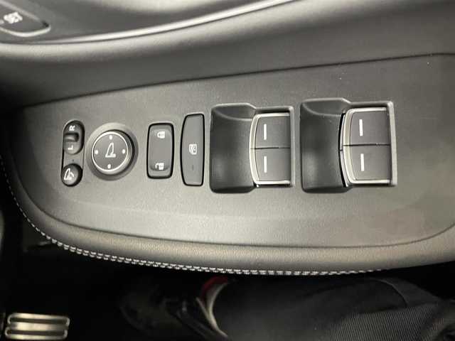 ホンダ ＺＲ－Ｖ ハイブリッド e:HEV Z 福井県 2023(令5)年 1.2万km クリスタルブラックパール ホンダセンシング/・衝突軽減ブレーキ/・車線逸脱警報機能/・クルーズコントロール（追従有）/純正Honda CONNECTディスプレー/【AM/FM/Bluetooth/フルセグTV/USB】/ETC2.0/ワイヤレス充電器/全方位カメラ/本革シート/パワーシート（運転席/助手席）/シートヒーター（運転席/助手席）/BOSEプレミアムサウンドシステム(12スピーカー)/プッシュスタート/スマートキー/スペアキー/オートライト/LEDヘッドライド/ドライブレコーダー