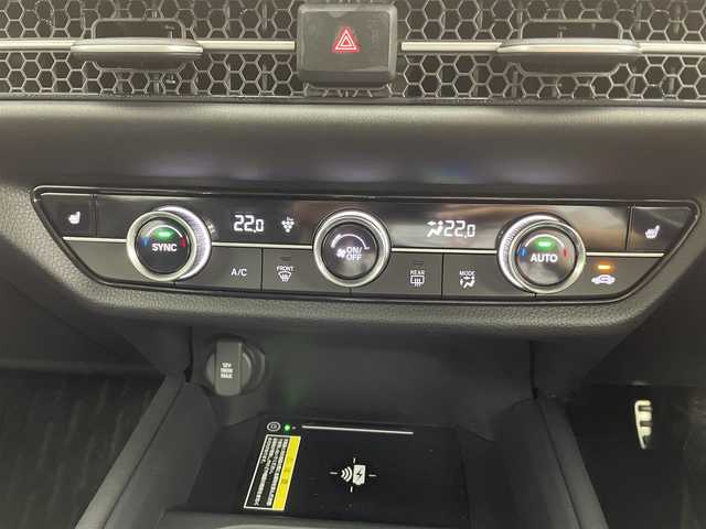 ホンダ ＺＲ－Ｖ ハイブリッド e:HEV Z 福井県 2023(令5)年 1.2万km クリスタルブラックパール ホンダセンシング/・衝突軽減ブレーキ/・車線逸脱警報機能/・クルーズコントロール（追従有）/純正Honda CONNECTディスプレー/【AM/FM/Bluetooth/フルセグTV/USB】/ETC2.0/ワイヤレス充電器/全方位カメラ/本革シート/パワーシート（運転席/助手席）/シートヒーター（運転席/助手席）/BOSEプレミアムサウンドシステム(12スピーカー)/プッシュスタート/スマートキー/スペアキー/オートライト/LEDヘッドライド/ドライブレコーダー