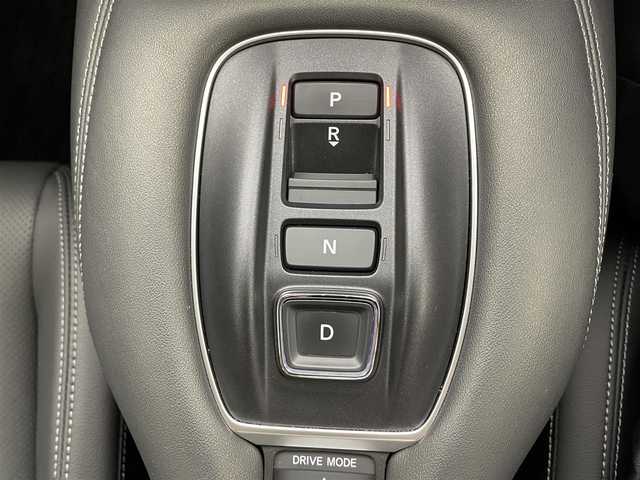 ホンダ ＺＲ－Ｖ ハイブリッド e:HEV Z 福井県 2023(令5)年 1.2万km クリスタルブラックパール ホンダセンシング/・衝突軽減ブレーキ/・車線逸脱警報機能/・クルーズコントロール（追従有）/純正Honda CONNECTディスプレー/【AM/FM/Bluetooth/フルセグTV/USB】/ETC2.0/ワイヤレス充電器/全方位カメラ/本革シート/パワーシート（運転席/助手席）/シートヒーター（運転席/助手席）/BOSEプレミアムサウンドシステム(12スピーカー)/プッシュスタート/スマートキー/スペアキー/オートライト/LEDヘッドライド/ドライブレコーダー