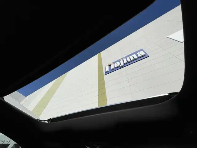 レクサス ＲＸ 500h Fスポーツパフォーマンス 千葉県 2023(令5)年 2.1万km ホワイトノーヴァガラスフレーク メーカーオプション/・パノラマルーフ/セーフティシステムプラス/・プリクラッシュセーフティ/・レーンディパーチャーアラート/・レーントレーシングアシスト/・レーンチェンジアシスト/・レーダークルーズコントロール/・ブレードスキャンアダプティブハイビームシステム/・ロードサインアシスト/・発進遅れ告知機能/・ドライバー異常時対応システム/・ドライバーモニター連携/・フロントクロストラフィックアラート/・プロアクティブドライビングアシスト/レクサスチームメイト/・アドバンストドライブ/・アドバンストパーク/BSM/パーキングサポートブレーキ/純正14型ディスプレイオーディオプラス/【ナビ/フルセグ/Bluetooth/USB/Miracast】/パノラミックビューモニター/ビルトインETC2.0/デジタルインナーミラー/HUD/おくだけ充電/アクセサリーコンセント/ステアリングヒーター/レザー/スエードコンビスポーツシート/全席シートベンチレーション/全席シートヒーター/全席パワーシート/パワーバックドア