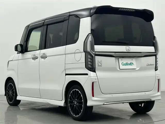 ホンダ Ｎ ＢＯＸ カスタム L ターボ 熊本県 2021(令3)年 3.7万km プラチナホワイトパール ワンオーナー　/社外前後ドライブレコーダー　/バックカメラ　/社外ナビMDV-S708L（CD・DVD・フルセグ・BT・SD・ipod）/USB入力端子/ＥＴＣ　/両側パワースライドドア　/後ろのみコーナーセンサー　/前席シートヒーター　/ホンダセンシング/・衝突軽減ブレーキ/・アダブティブクルーズコントロール/・先行車発進お知らせ機能/・路外逸脱抑制機能/・レーンキープアシスト/・標識認識システム/横滑り防止/電動格納ミラー/パドルシフト/純正フロアマット/純正１５インチAW/オートライト　/ＬＥＤヘッドライト　/フォグライト/スマートキー/プッシュスタート/スペアキー1本/保証書/取扱説明書