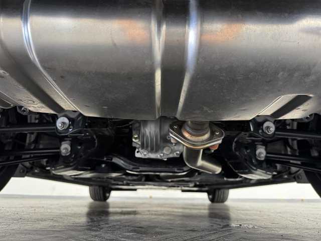 マツダ ロードスター S レザーパッケージ 三重県 2024(令6)年 1万km グレー プレミアムガソリン/FR/6F/純正 8.8インチナビ/（FM/AM/Bluetooth/USB/Amazon Alexa/CarPlay/AndroidAuto/TV）/バックカメラ/BOSEサウンドシステム/ドライブレコーダー 前方/ビルトイン ETC（助手席シート背面）/i-ACTIVSENSE/運転支援/・標識連動車速設定/・交通標識認識システム/・速度標識警報/・マツダレーダークルーズコントロール/リスク警報/・後側方車両接近検知/・車線逸脱警報/・ブラインドスポットモニタリング/・降車時警告/事故回避支援/・ディスタンス＆スピードアラート/・スマートブレーキサポート（前進・後進）/ドライバーアテンションアラート/・疲労・注意力低下警報/装備/・黒革シート/・シートヒーター（D/N）/・オートエアコン/・オートライト/・アダプティブLEDヘッドライト/・オートワイパー/・ステアリングスイッチ/・プッシュスタート/・純正16inAW/・入力用USB type-Cジャックx2/など/外装色：エアログレーメタリック［52C］