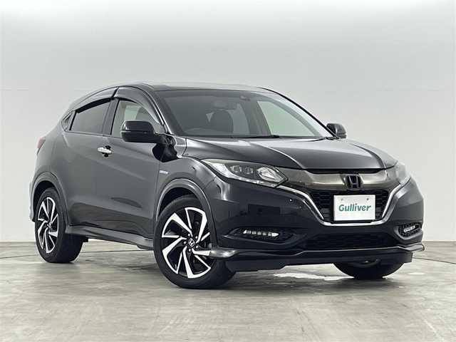 ホンダ ヴェゼル ハイブリッド RS ホンダセンシング 福島県 2017(平29)年 8.6万km クリスタルブラックパール 機関系不良/ホンダセンシング/・衝突軽減ブレーキ/・車線逸脱警報装置/・レーンキープアシスト/・レーダークルーズコントロール/・先行車発進お知らせ機能/純正7インチナビ/・型番：VXM-174VFi/・フルセグTV/Bluetooth/CD/DVD/・バックカメラ/・ETC/アイドリングストップ/電子パーキング/・オートホールド/革巻きステアリング/・ステアリングリモコン/・パドルシフト/ハーフレザーシート/・シートヒーター(運転席/助手席)/プッシュスタート/・スマートキー/LEDヘッドライト/・オートライト/・フォグライト/純正フロアマット/ドアバイザー