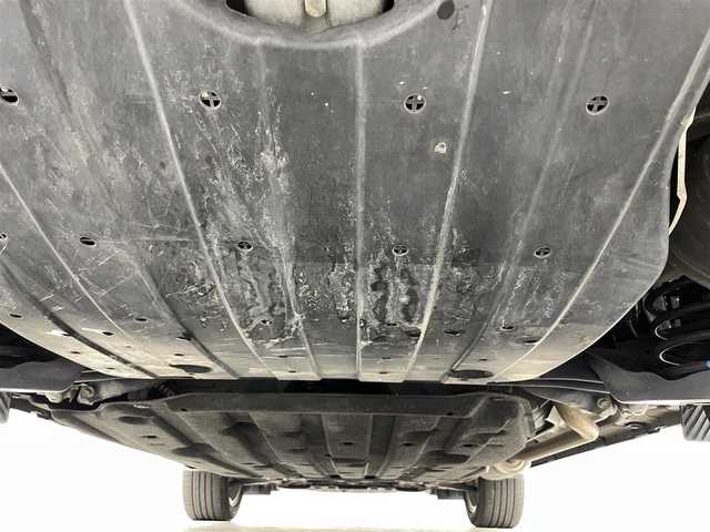 ホンダ ヴェゼル ハイブリッド RS ホンダセンシング 福島県 2017(平29)年 8.6万km クリスタルブラックパール 機関系不良/ホンダセンシング/・衝突軽減ブレーキ/・車線逸脱警報装置/・レーンキープアシスト/・レーダークルーズコントロール/・先行車発進お知らせ機能/純正7インチナビ/・型番：VXM-174VFi/・フルセグTV/Bluetooth/CD/DVD/・バックカメラ/・ETC/アイドリングストップ/電子パーキング/・オートホールド/革巻きステアリング/・ステアリングリモコン/・パドルシフト/ハーフレザーシート/・シートヒーター(運転席/助手席)/プッシュスタート/・スマートキー/LEDヘッドライト/・オートライト/・フォグライト/純正フロアマット/ドアバイザー