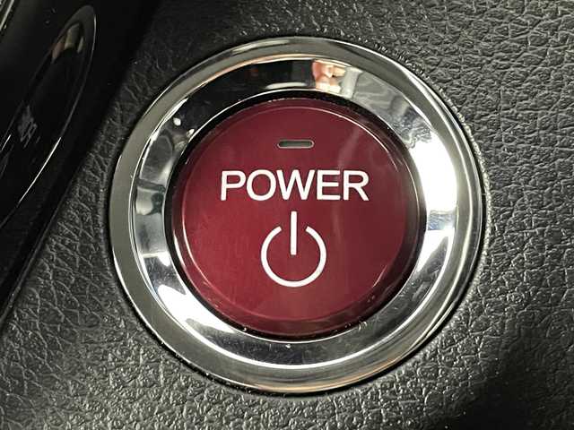 ホンダ ヴェゼル ハイブリッド RS ホンダセンシング 福島県 2017(平29)年 8.6万km クリスタルブラックパール 機関系不良/ホンダセンシング/・衝突軽減ブレーキ/・車線逸脱警報装置/・レーンキープアシスト/・レーダークルーズコントロール/・先行車発進お知らせ機能/純正7インチナビ/・型番：VXM-174VFi/・フルセグTV/Bluetooth/CD/DVD/・バックカメラ/・ETC/アイドリングストップ/電子パーキング/・オートホールド/革巻きステアリング/・ステアリングリモコン/・パドルシフト/ハーフレザーシート/・シートヒーター(運転席/助手席)/プッシュスタート/・スマートキー/LEDヘッドライト/・オートライト/・フォグライト/純正フロアマット/ドアバイザー