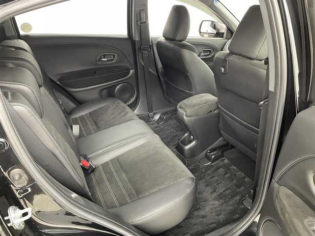 ホンダ ヴェゼル ハイブリッド RS ホンダセンシング 福島県 2017(平29)年 8.6万km クリスタルブラックパール 機関系不良/ホンダセンシング/・衝突軽減ブレーキ/・車線逸脱警報装置/・レーンキープアシスト/・レーダークルーズコントロール/・先行車発進お知らせ機能/純正7インチナビ/・型番：VXM-174VFi/・フルセグTV/Bluetooth/CD/DVD/・バックカメラ/・ETC/アイドリングストップ/電子パーキング/・オートホールド/革巻きステアリング/・ステアリングリモコン/・パドルシフト/ハーフレザーシート/・シートヒーター(運転席/助手席)/プッシュスタート/・スマートキー/LEDヘッドライト/・オートライト/・フォグライト/純正フロアマット/ドアバイザー