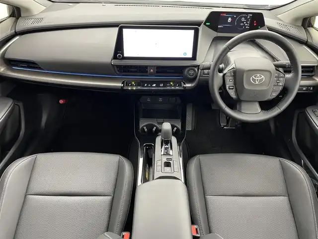トヨタ プリウス Z 岡山県 2024(令6)年 0.5万km アティチュードブラックマイカ 12.3インチディスプレイオーディオ/ナビ/地デジ/BT/AppleCarPlay/パノラミックビューモニター/トヨタチームメイト/・アドバンストパーク/デジタルインナーミラー/黒合皮シート/シートヒーター /ベンチレーション/ステアリングヒーター/トヨタセーフティセンス /・プリクラッシュセーフティ/・レーントレーシングアシスト操蛇支援/・オートハイビーム/・レーダークルーズコントロール/ブラインドスポットモニター/パワーバックドア/LEDヘッドライト/オートライト /純正前後ドライブレコーダー/ビルトインETC2.0/置くだけ充電/AC100V/純正19インチアルミホイール/コーナーセンサー/プッシュスタート /スマートキー