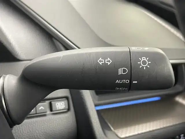 トヨタ プリウス Z 岡山県 2024(令6)年 0.5万km アティチュードブラックマイカ 12.3インチディスプレイオーディオ/ナビ/地デジ/BT/AppleCarPlay/パノラミックビューモニター/トヨタチームメイト/・アドバンストパーク/デジタルインナーミラー/黒合皮シート/シートヒーター /ベンチレーション/ステアリングヒーター/トヨタセーフティセンス /・プリクラッシュセーフティ/・レーントレーシングアシスト操蛇支援/・オートハイビーム/・レーダークルーズコントロール/ブラインドスポットモニター/パワーバックドア/LEDヘッドライト/オートライト /純正前後ドライブレコーダー/ビルトインETC2.0/置くだけ充電/AC100V/純正19インチアルミホイール/コーナーセンサー/プッシュスタート /スマートキー